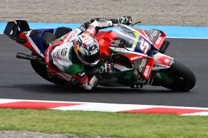 Zarco recebe dupla volta longa por tentar religar moto na pista durante warm-up no Japão