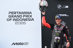 Bezzecchi celebra vitória e valoriza esforço da Aprilia: “Nunca param de trabalhar”