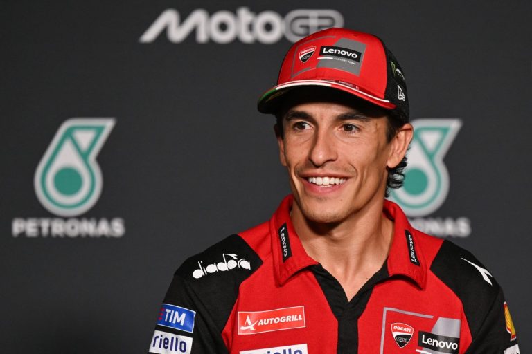 Marc Márquez despista sobre ordens de equipe e duelo com irmão na Malásia: “Todos sabem o que fazer”