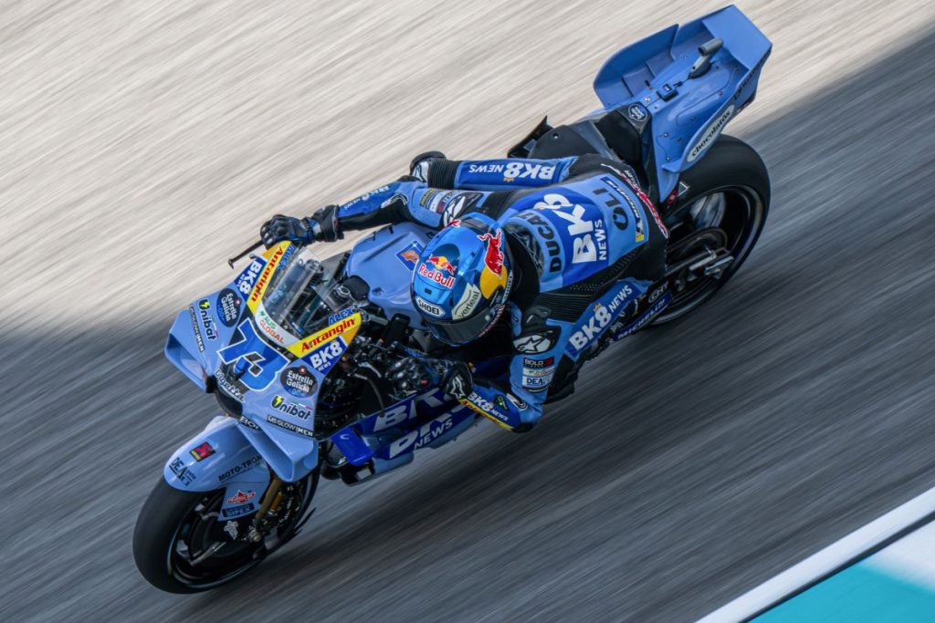 Álex Márquez bate a su hermano Marc y se queda con la pole del GP de Malasia de MotoGP; Bezzecchi, 5°
