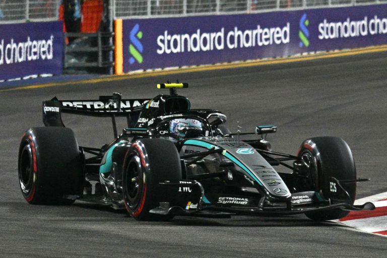 Antonelli reports possible leak inside Mercedes cockpit during Singapore GP