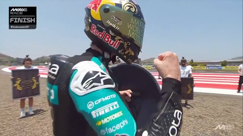 “Maximus”: Quiles comemora título da Moto3 à la gladiador com vitória na Indonésia