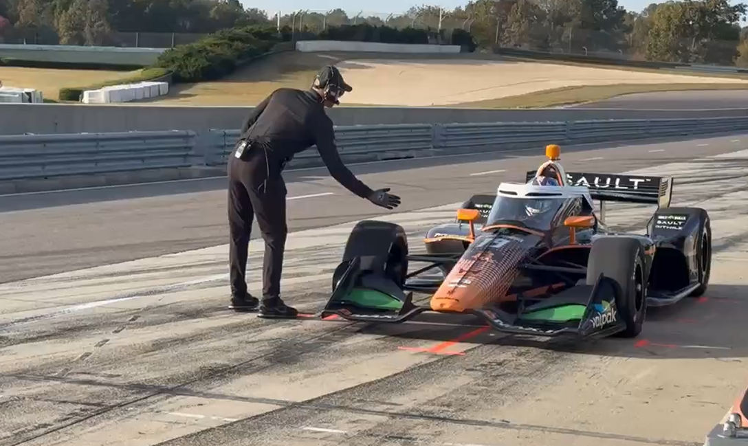 Con lugares vacantes para Indy 2027, Dale Coyne convoca a Dunne para una prueba en Alabama