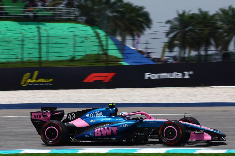 Colapinto remontó 8 puestos en Sepang, pero una decisión le impidió luchar por los puntos