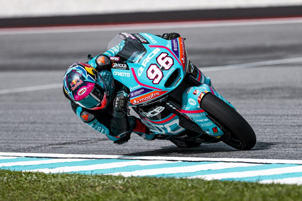 Holgado bate surpreendente Piqueras e garante pole da Moto2 na Malásia. González é 9º