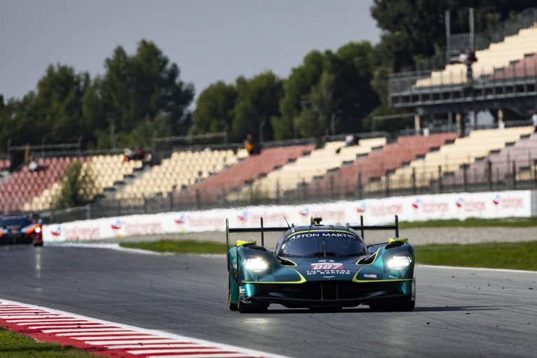 Tincknell comanda TL2 das 6H de Barcelona com Aston Martin #007. Derani é 2º