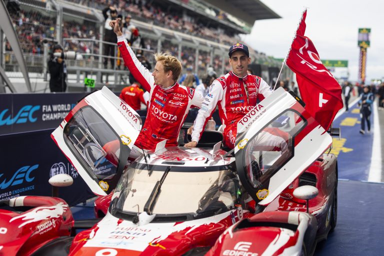 Toyota retoma trono e chega a 8 temporadas com título em 14 edições do WEC