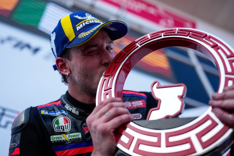 Aprilia อาจสั่งทีมช่วย Martín สู้ Márquez — แต่ Bezzecchi ยังลุ้นแชมป์