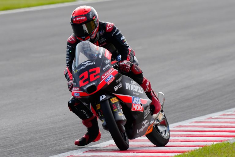 Almansa resiste à pressão de Quiles e vence GP do Japão na Moto3 por apenas 0s046