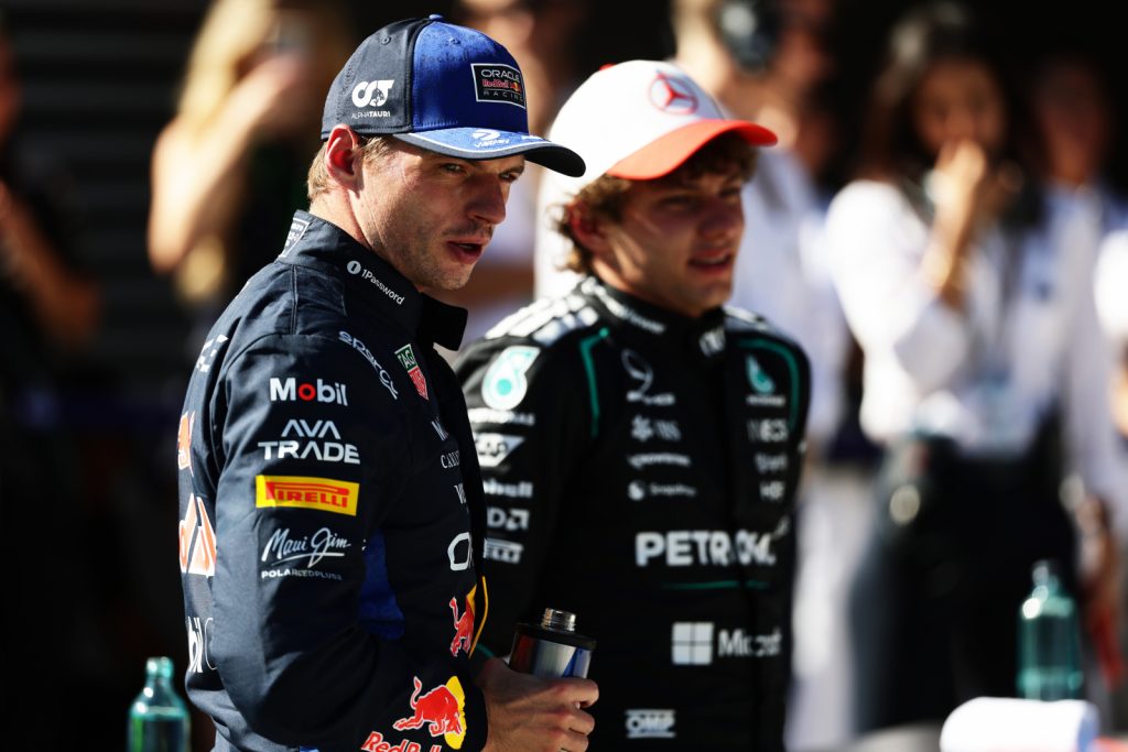 Mercedes admite alivio por la ventaja de Antonelli y dice que Verstappen “es quien domina ahora”