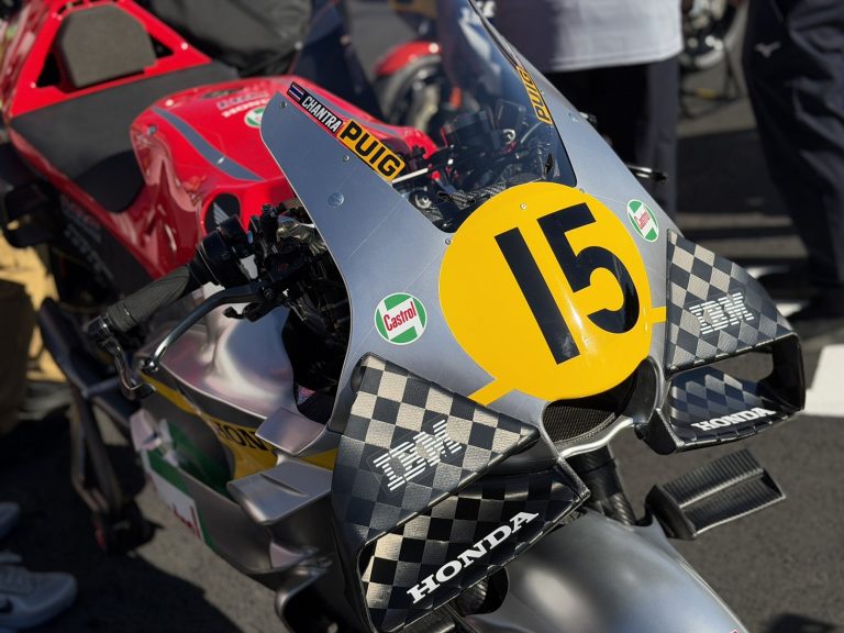 Honda volta aos anos 1960 em pintura especial para despedida da RC213V do Japão