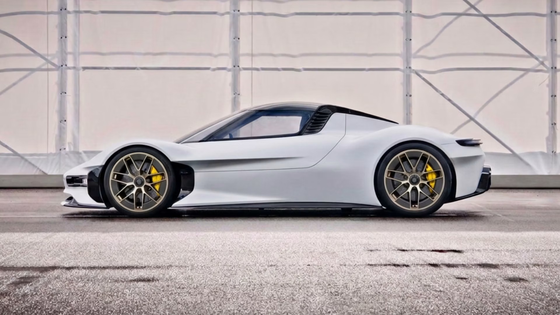 Porsche prepara supercarro acima do 911 e revela primeiros detalhes do Mission S