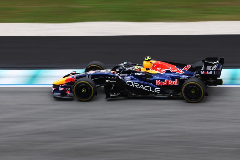 Hadjar elogia carro da Red Bull em classificação “que não foi das melhores” em Sepang