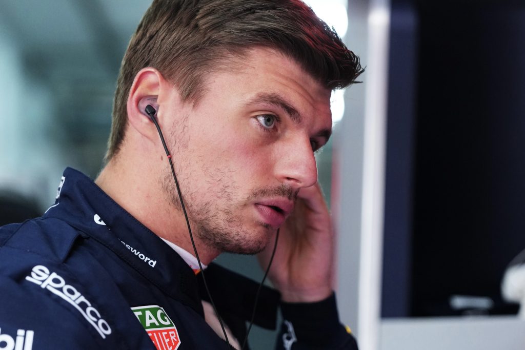 Verstappen desconversa sobre sonho de correr pela Ferrari: “Não sou do tipo nostálgico”