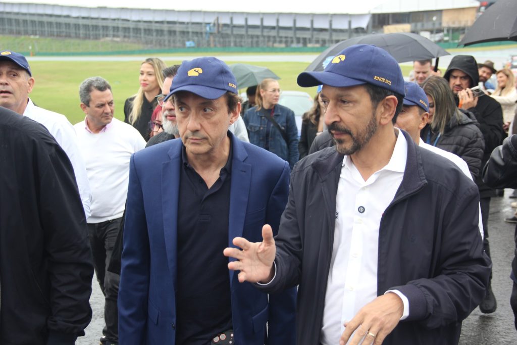 Prefeito de São Paulo lista obras em Interlagos e diz que CEO da F1 “vai ficar muito feliz”