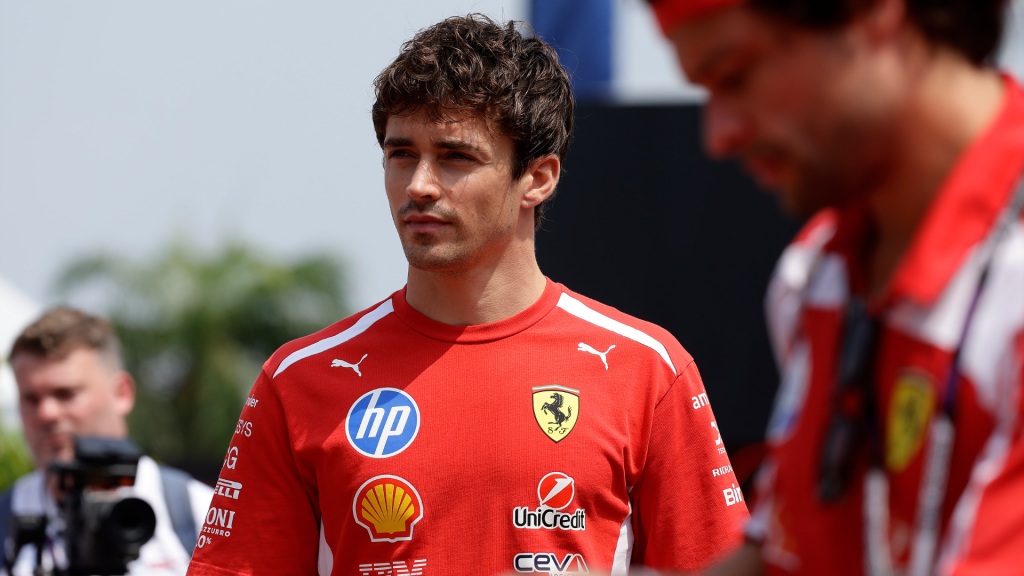 Leclerc diz que pane na Malásia reforçou “preocupação” na F1: “Não temos controle”