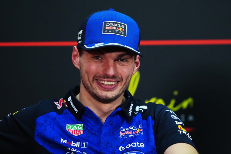 Verstappen y Hamilton repiten en Sepang la primera fila de Abu Dabi 2021