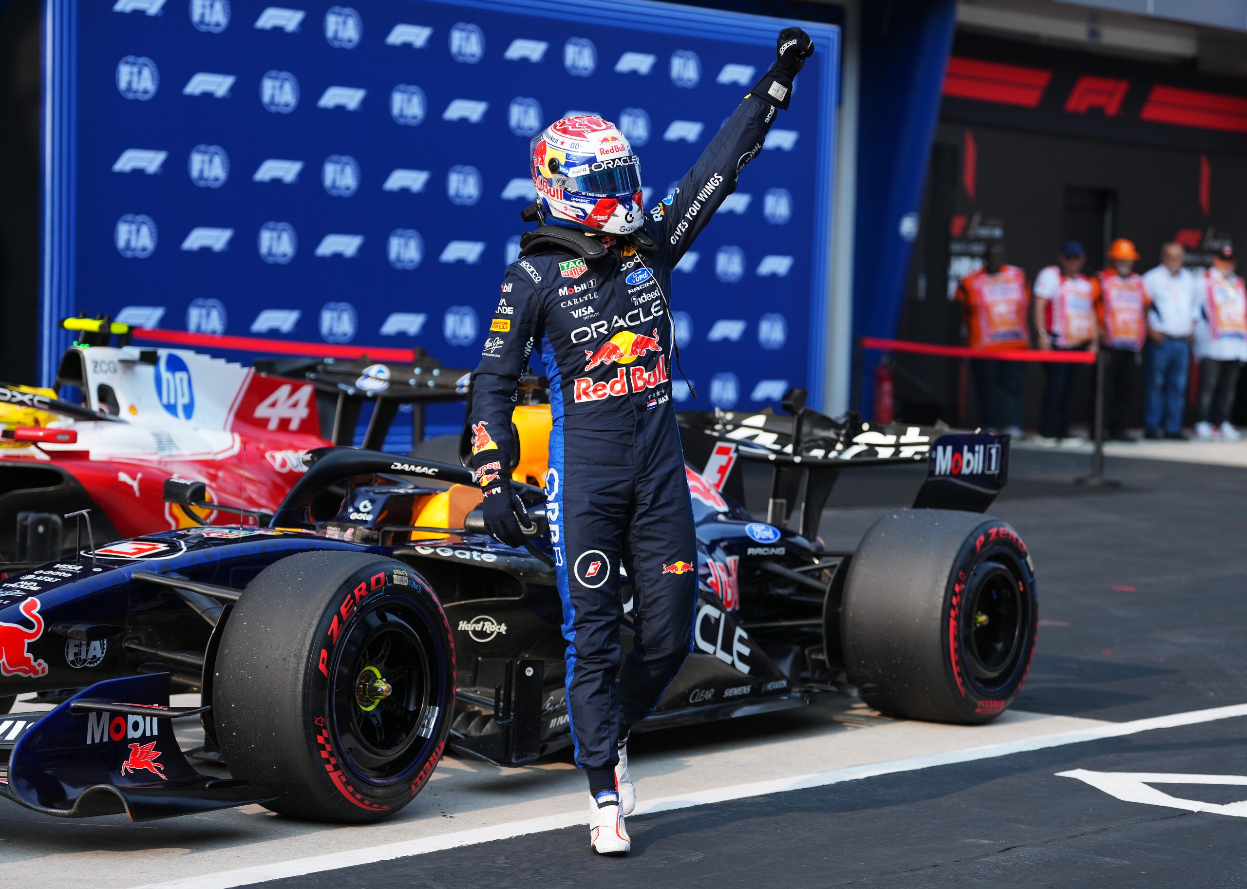 Por qué el podio de F1 en Sepang no tendrá champán pese a disputarse en Malasia