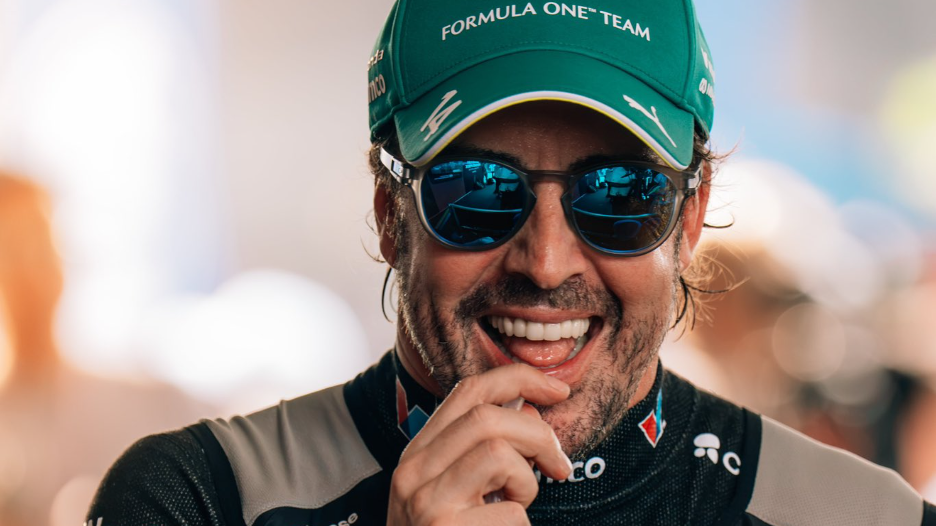 Alonso se aproxima de retorno ao Dakar com protótipo “vestido” de Aston Martin