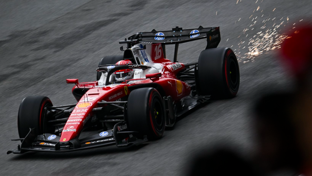 Ferrari vê 'desempenho fortíssimo' em Sepang, mas lamenta 'lado errado' na estratégia
