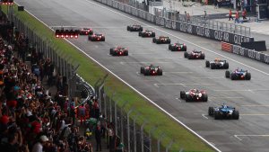 Opinião GP: Malásia entrega caos e entretenimento, mas faz F1 passar vergonha merecida