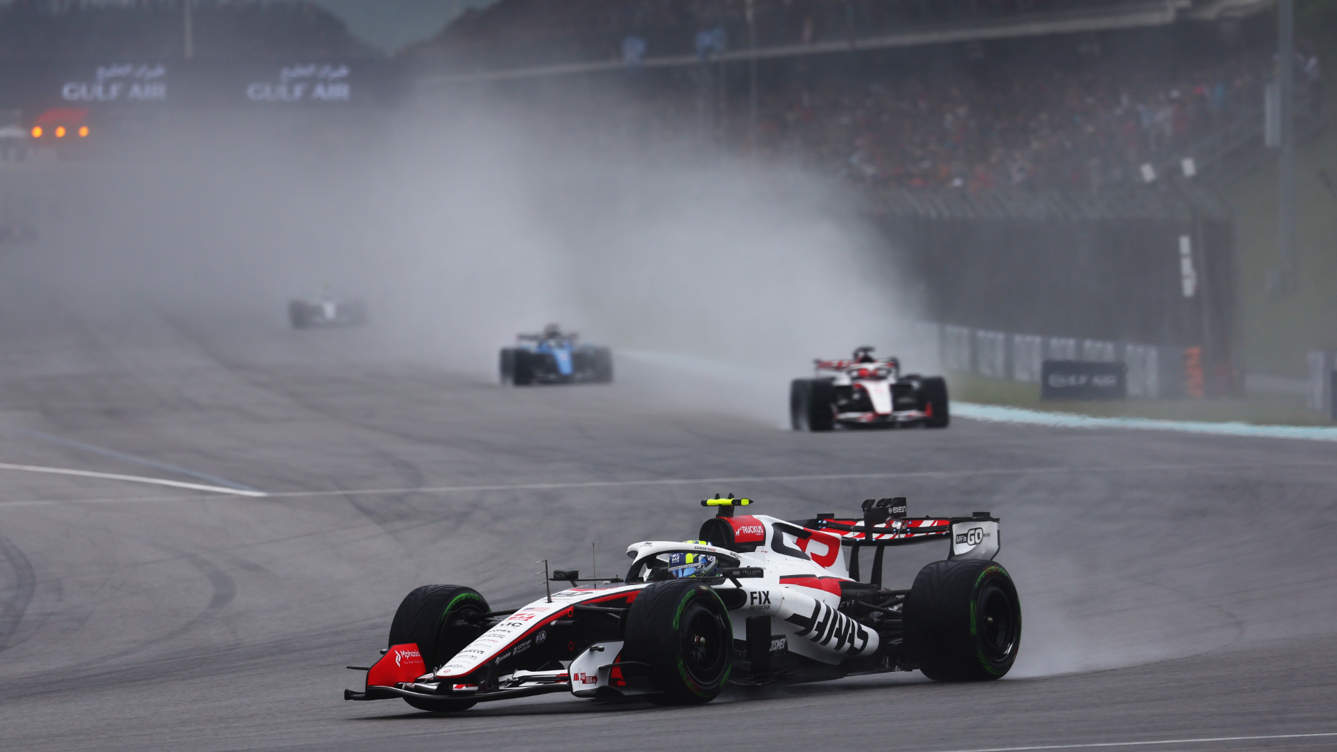 Gabriel Carvalho vê “problema gigantesco” da F1 em chuva: “Tem sempre de esperar garoa”