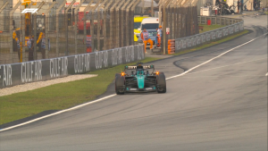 F1 hoje: Russell pode pagar punição em Singapura, enquanto Red Bull ganha novo fôlego