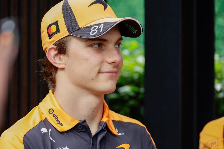 Piastri calls Sepang “sandpaper” as Russell warns of tyre overheating