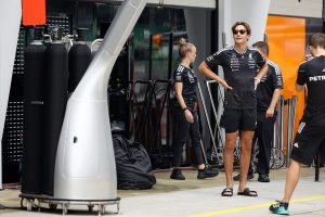 F1 Today: Mercedes targets Sepang gain, Hamilton backs Vasseur and three drivers face penalties