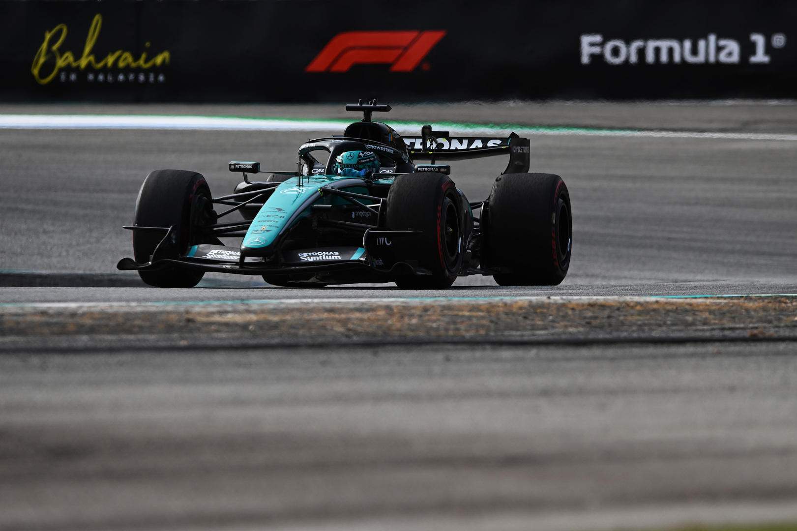 “Não está sob controle”: Pirelli assume preocupação com deterioração do asfalto de Sepang