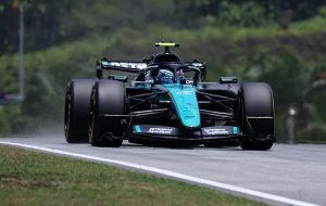 Mercedes destaca sexta-feira difícil e prevê “muito trabalho pela frente” no GP do Bahrein