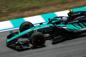 Antonelli elege Red Bull como “a mais rápida” na Malásia e espera evolução da Mercedes
