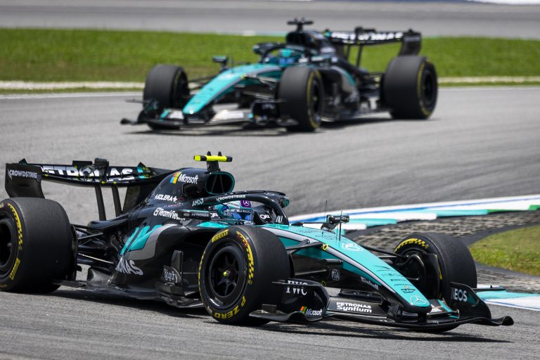Quem tem melhor ritmo em Sepang? O que treinos indicam para GP do Bahrein
