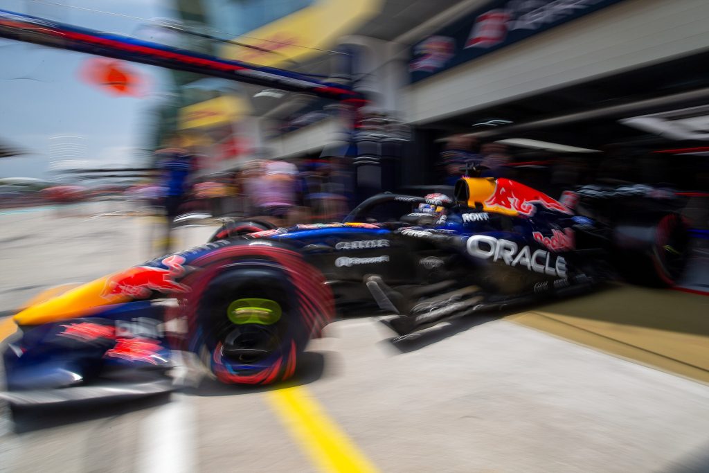 Red Bull vê pole de Verstappen como 'realização extraordinária' do projeto de motor