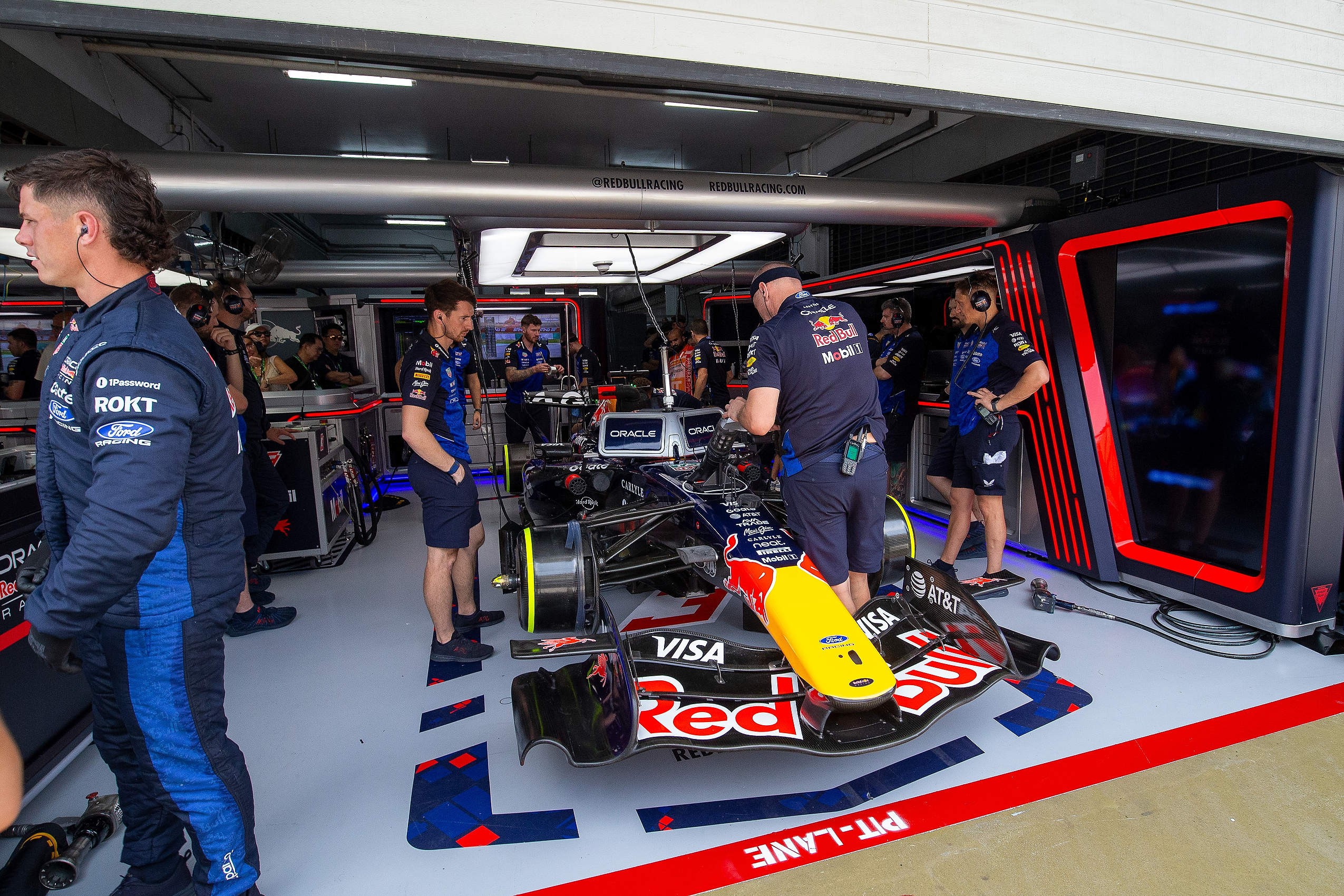 Verstappen and Hamilton lead Sepang grid: race time and how to watch the Bahrain GP