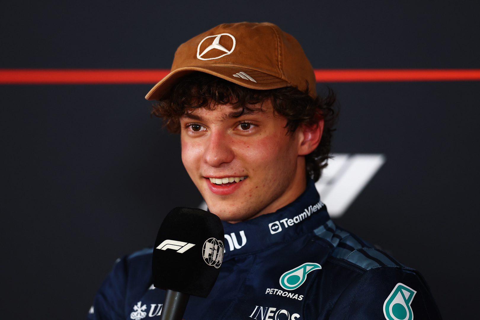What does Andrea Kimi Antonelli need to win the 2026 F1 title in Mexico?