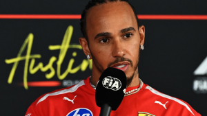 Hamilton debate escolha de Ruanda como sede do GP da África: “Não cabe a mim decidir”