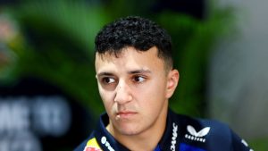 FIA warns Isack Hadjar after Red Bull driver pushes aggressive fan in Mexican GP paddock