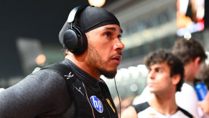 Entre caos estratégico e proteção, Hamilton e Ferrari reforçam necessidade de confiança na F1