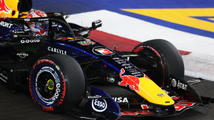 Verstappen quebra jejum em corrida sonolenta e vence GP de Singapura. Bortoleto abandona