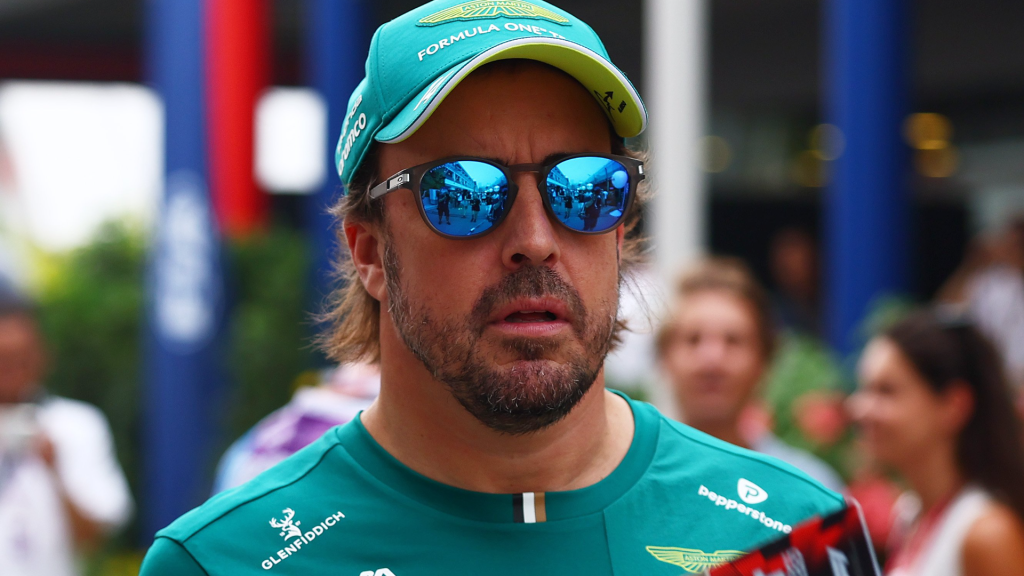 Alonso prevé una sanción por cambio de motor en el GP de Singapur: “Tuvimos problemas todo el día”