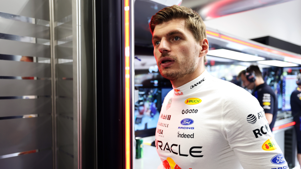 Hamilton denuncia adelantamiento de Verstappen con bandera amarilla y FIA abre investigación