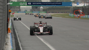 F1 suspende novamente largada em Sepang após motor de pilotos apagar no meio da reta