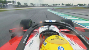 โกลาหลที่ Sepang: Hamilton จอดกลางทาง, Leclerc ต้อง Reset — F1 สั่งทุกคันกลับพิต