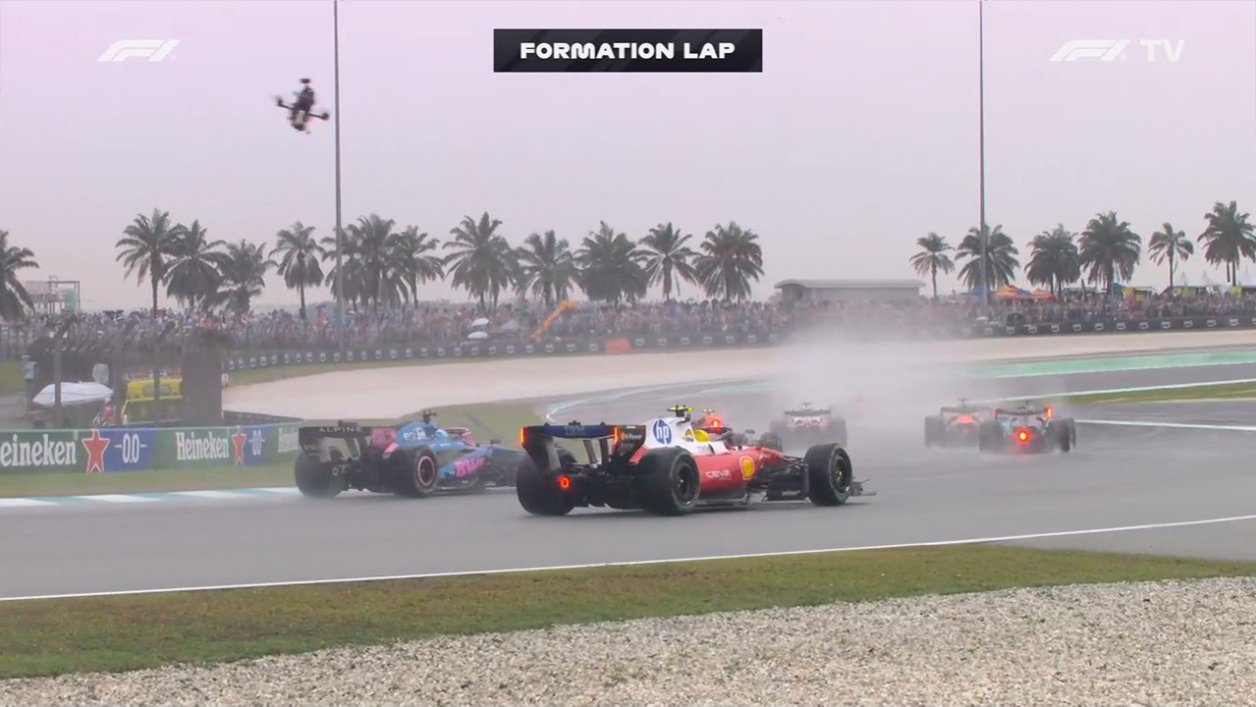 วิดีโอ Ctrl+Alt+Del ที่ Sepang: รถ F1 พังพร้อมกันจนต้องยกเลิกขั้นตอนสตาร์ต